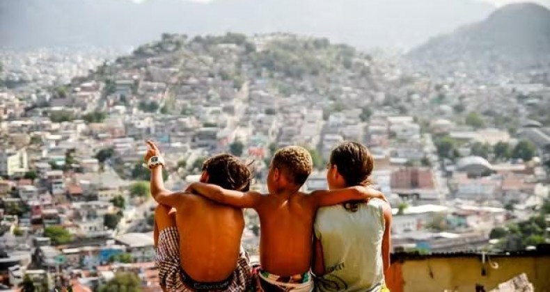 Após 50 anos, IBGE volta a usar o termo favela no Censo